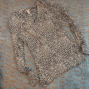 🐝 Banana Republic leopard print Shirt